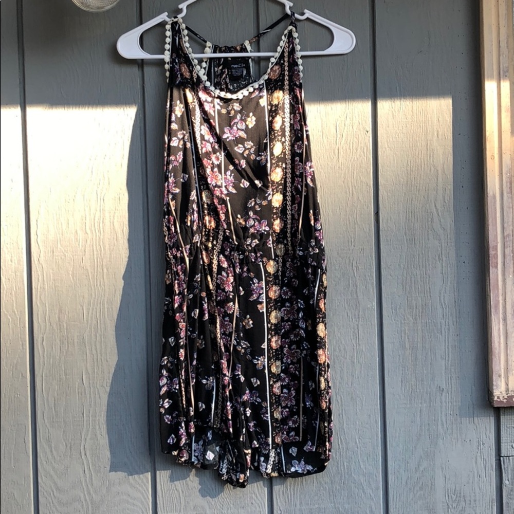 rue21 black floral romper